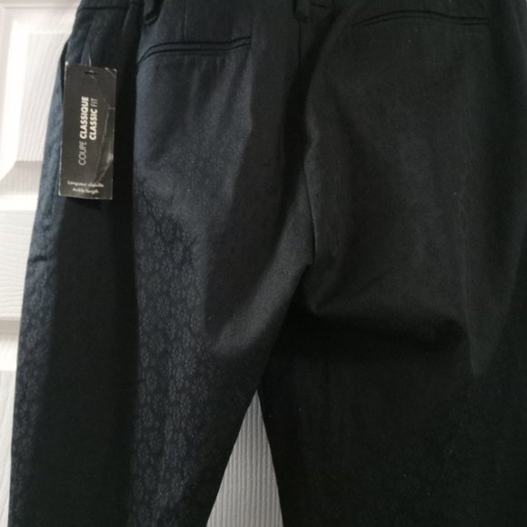 Textured black pants - Picture 2 of 4